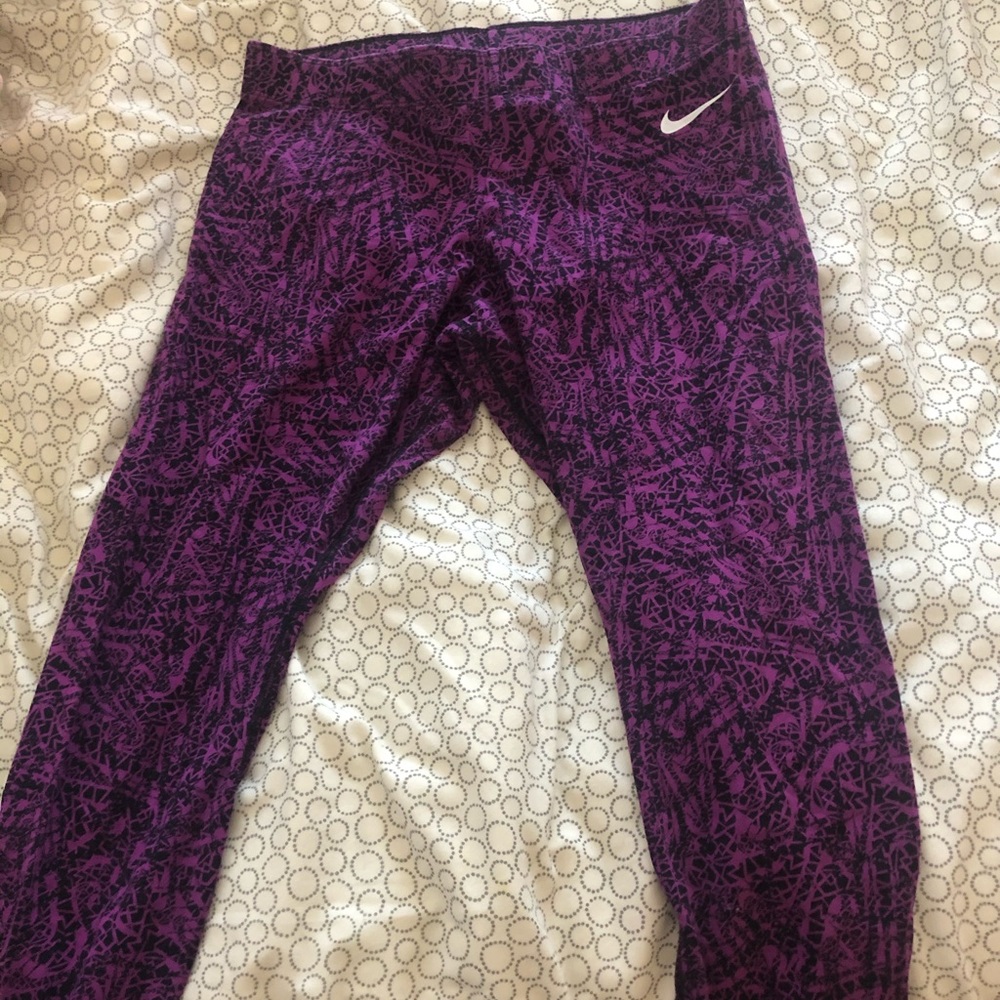 Nike cropped leggings
